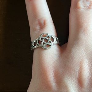 Celtic Knot Silver Ring Size 6